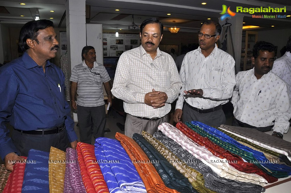 Pochampally IKAT Mela 2013 at Amrutha Mall, Somajiguda, Hyderabad