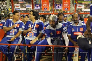 CCL 2013: Chennai Rhinos Vs Karnataka Bulldozers