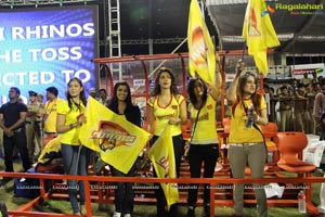 CCL 2013: Chennai Rhinos Vs Karnataka Bulldozers