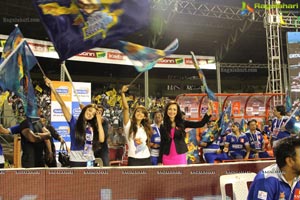 CCL 2013: Chennai Rhinos Vs Karnataka Bulldozers