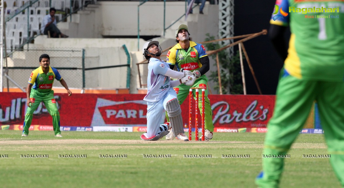 CCL 3: Kerala Strikers Vs Bhojpuri Dabanggs Match (Set 1)