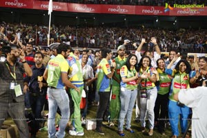 Kerala Strikers Vs Mumbai Heroes - Celebrity Cricket League