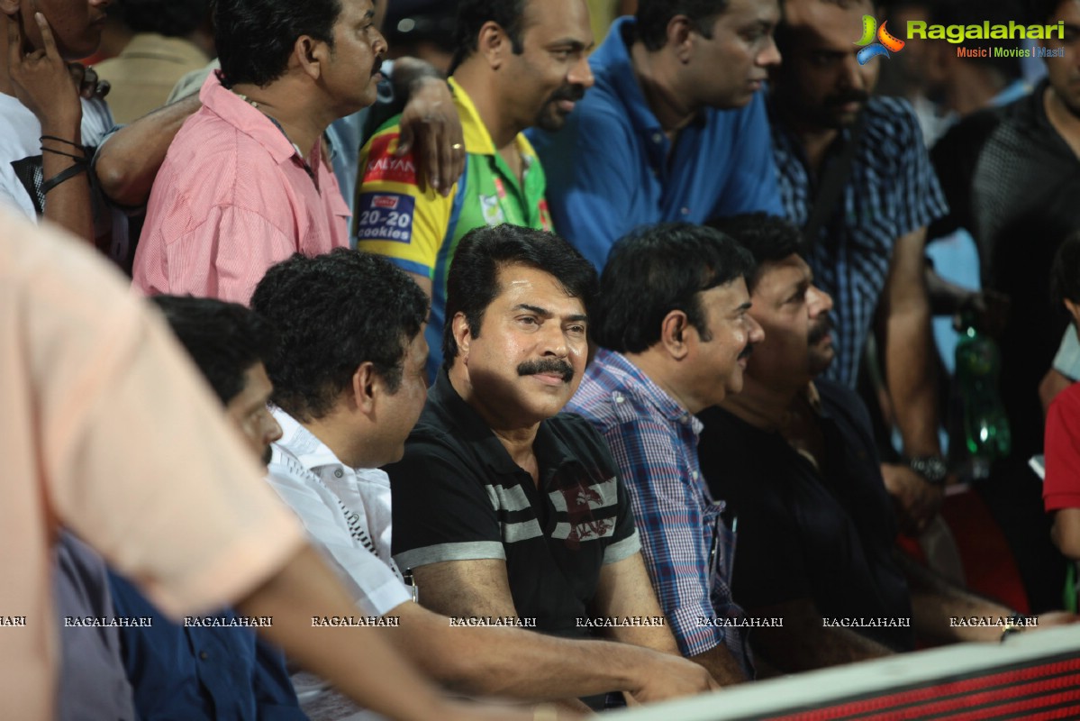 CCL 3: Kerala Strikers Vs Mumbai Heroes Match (Set 2)