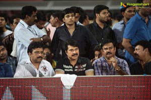 Kerala Strikers Vs Mumbai Heroes - Celebrity Cricket League