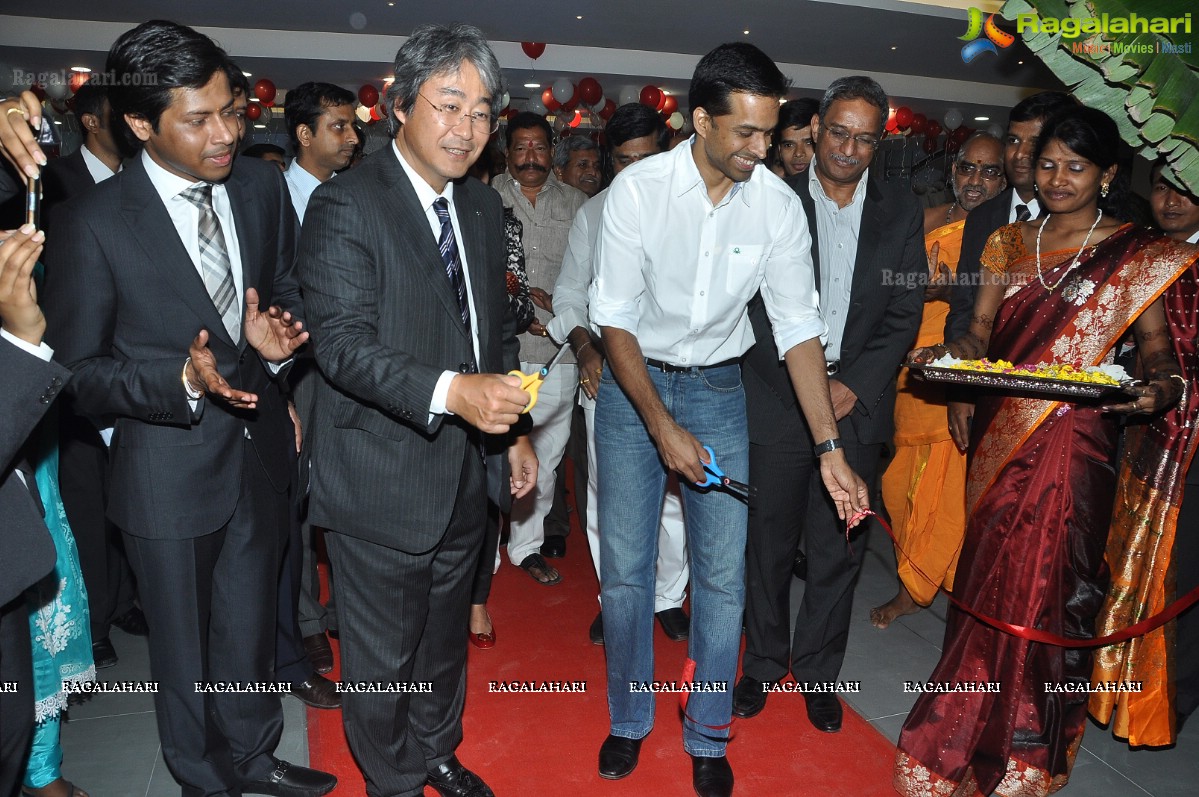 Venkatesh launches Lakshmi Nissan, Hyderabad