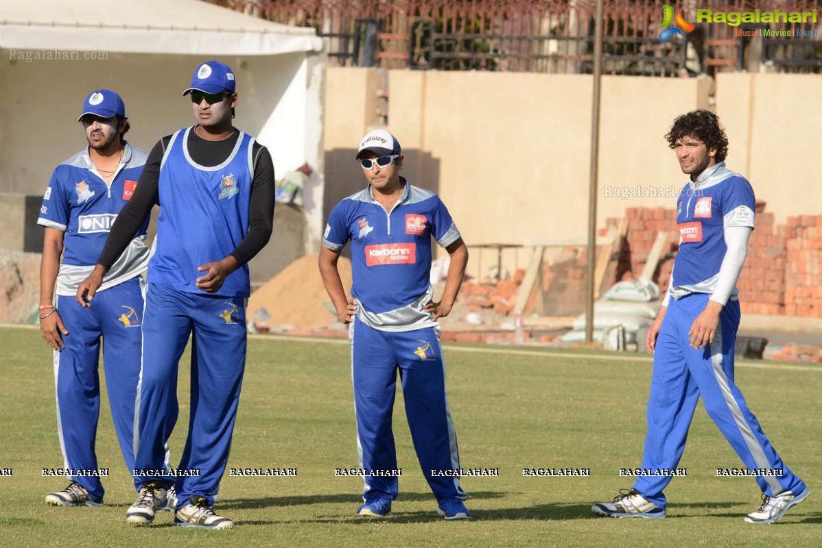 CCL 3: Telugu Warriors Team Practice Match at JSCA Stadium, Ranchi