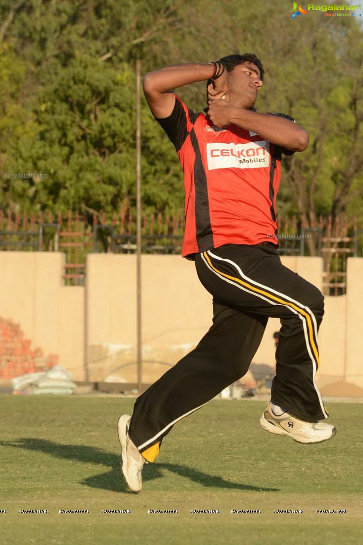 CCL 3: Telugu Warriors Team Practice Match at JSCA Stadium, Ranchi