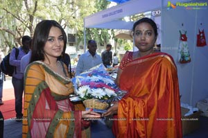 Aksha launches Trendz Summer Fashion Exhibition 2013