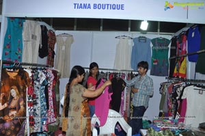 Aksha launches Trendz Summer Fashion Exhibition 2013