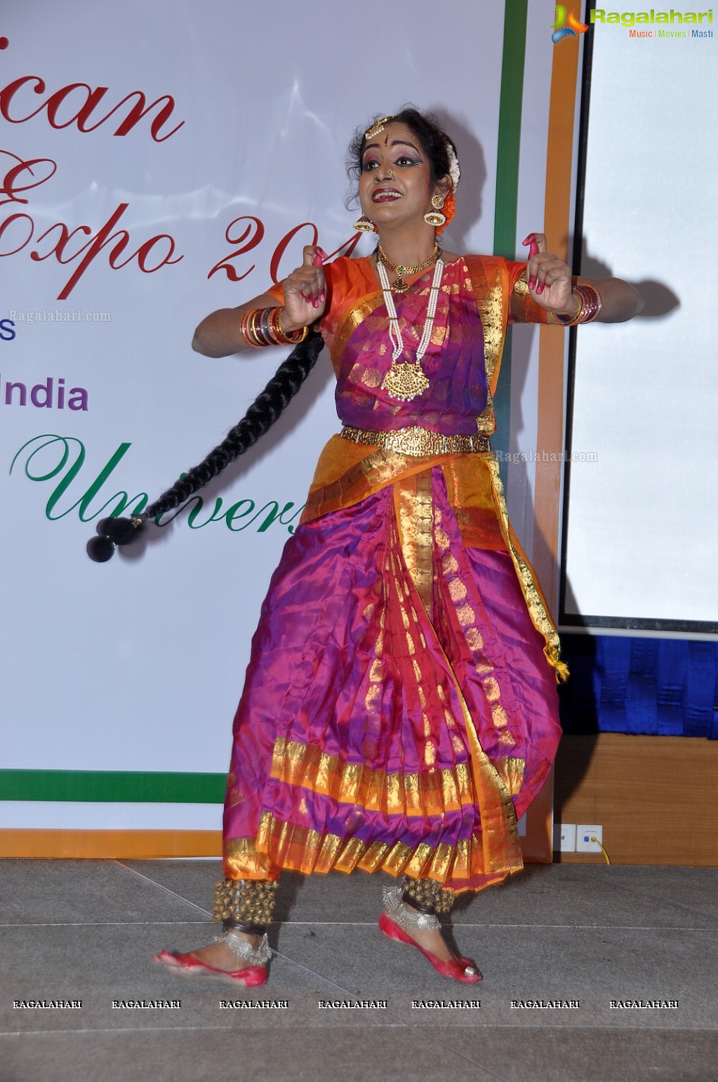 Kuchipudi Dance performance by Dr. Yashoda Thakore