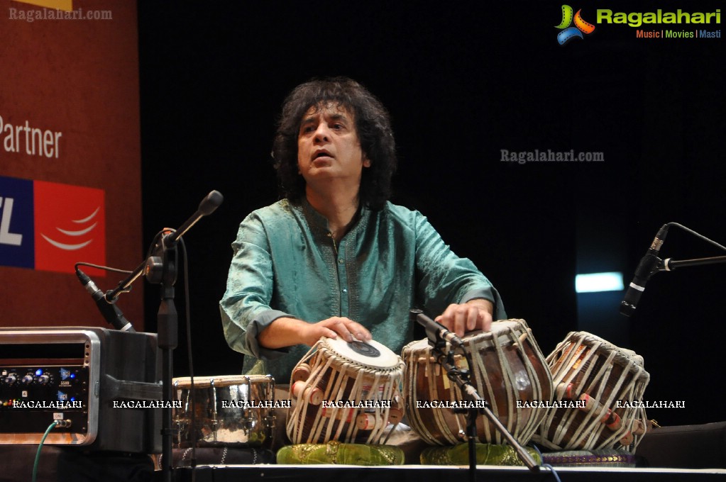 Confluence by Zakir Hussain, Bela Fleck & Edgar