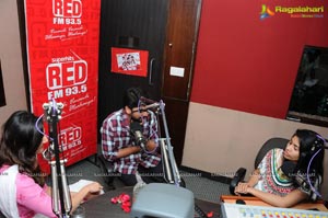 Aha Kalyanam team Hungama at Red FM