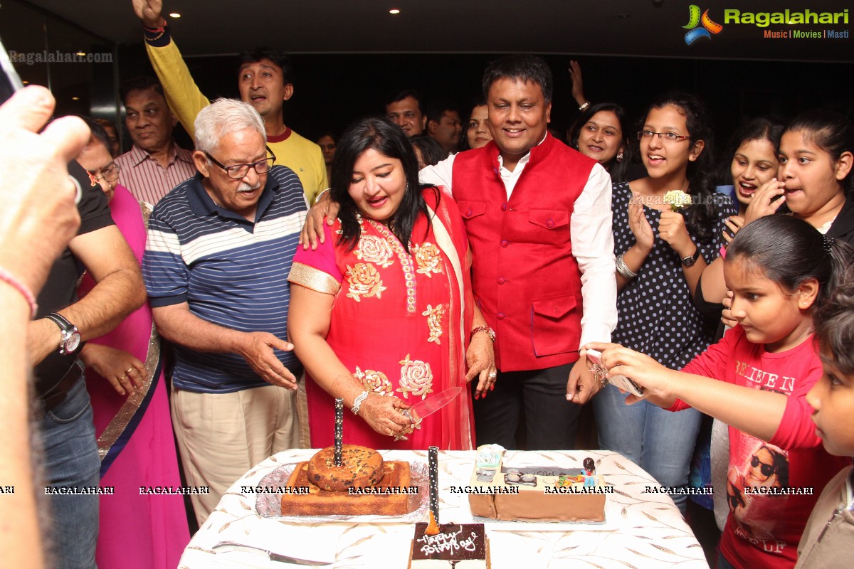 Anju Bapna Birthday Bash 2014 at Taj Vivanta, Hyderabad