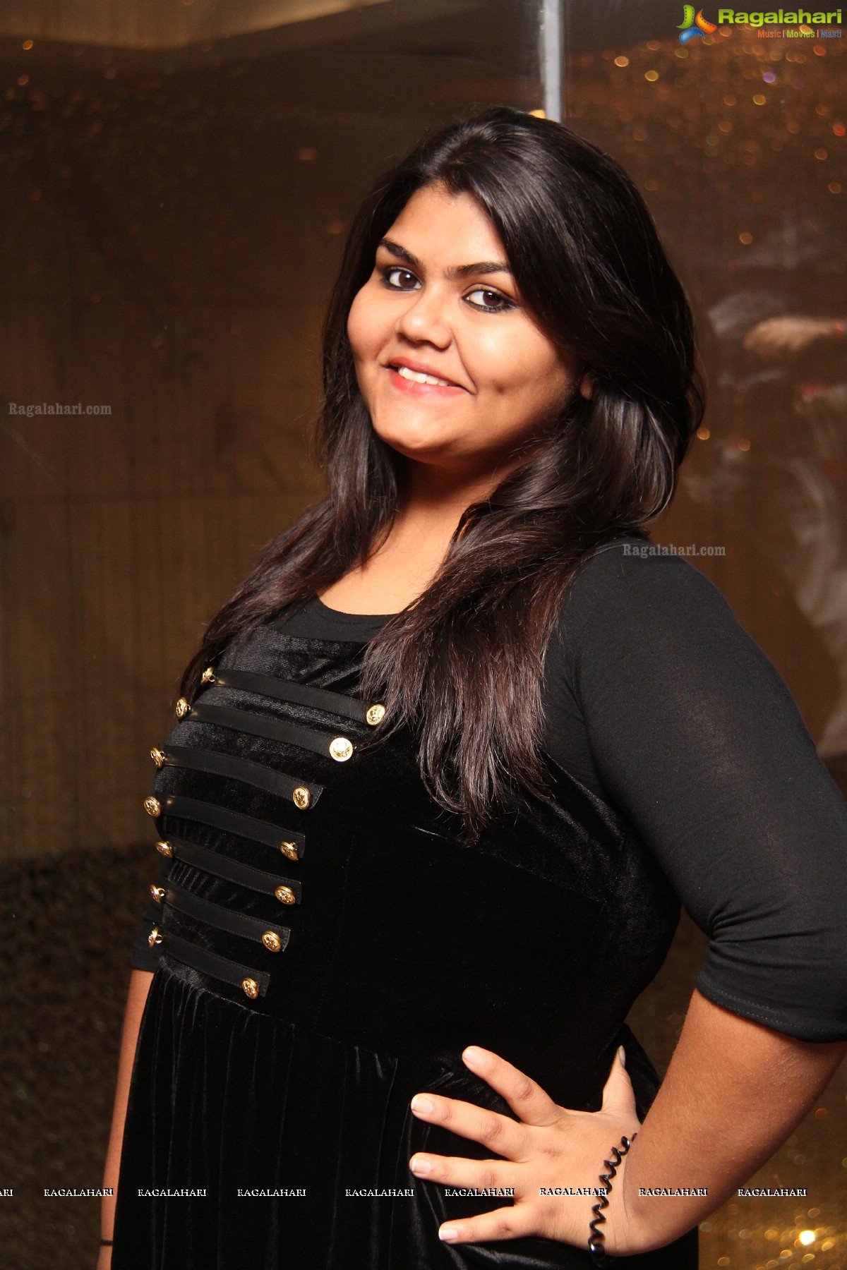 Anju Bapna Birthday Bash 2014 at Taj Vivanta, Hyderabad