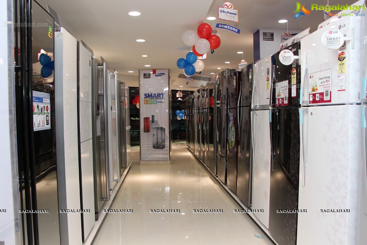 Bajaj Electronics 13th Showroom Launch, Secunderabad