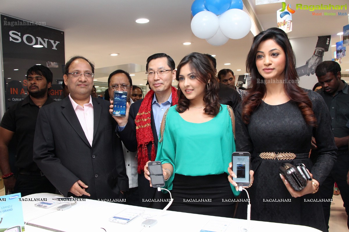 Bajaj Electronics 13th Showroom Launch, Secunderabad