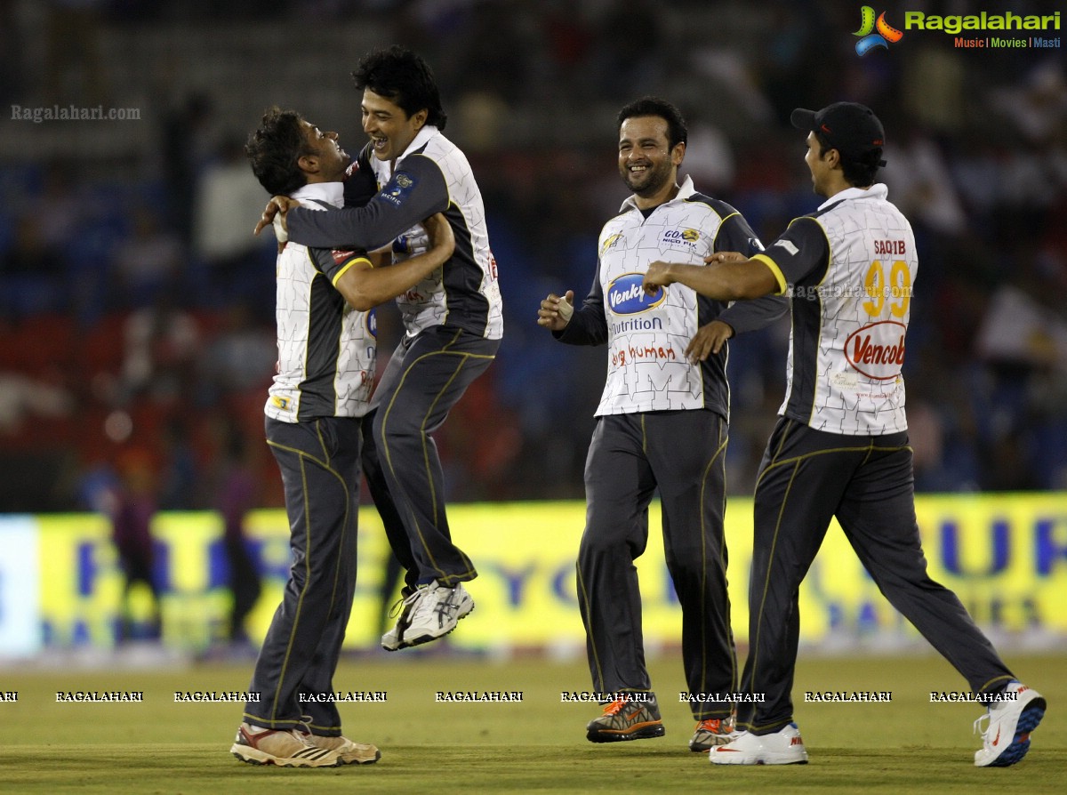 CCL 4: Bengal Tigers Vs Mumbai Heroes