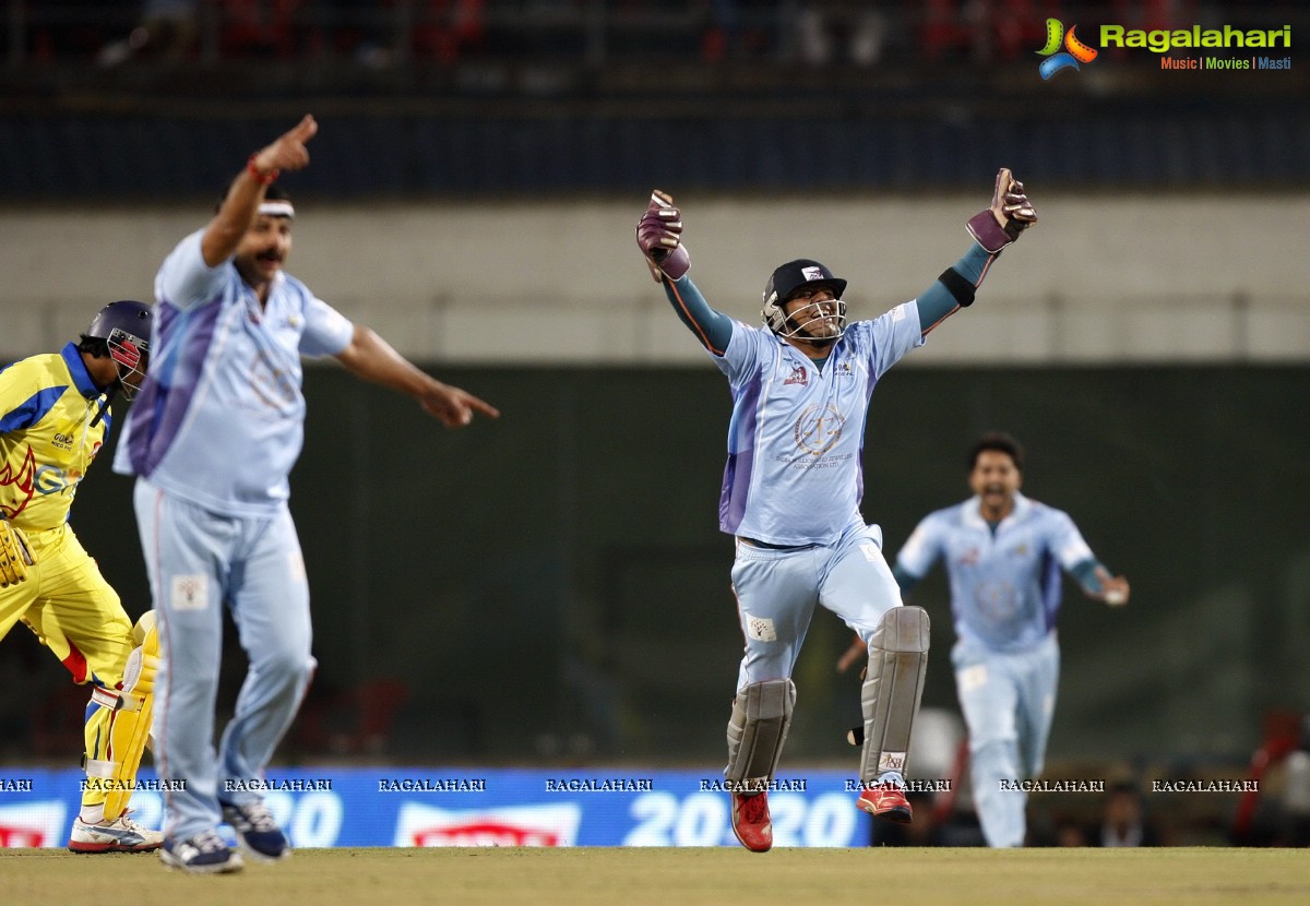 CCL4: Bhojpuri Dabanggs Vs Chennai Rhinos