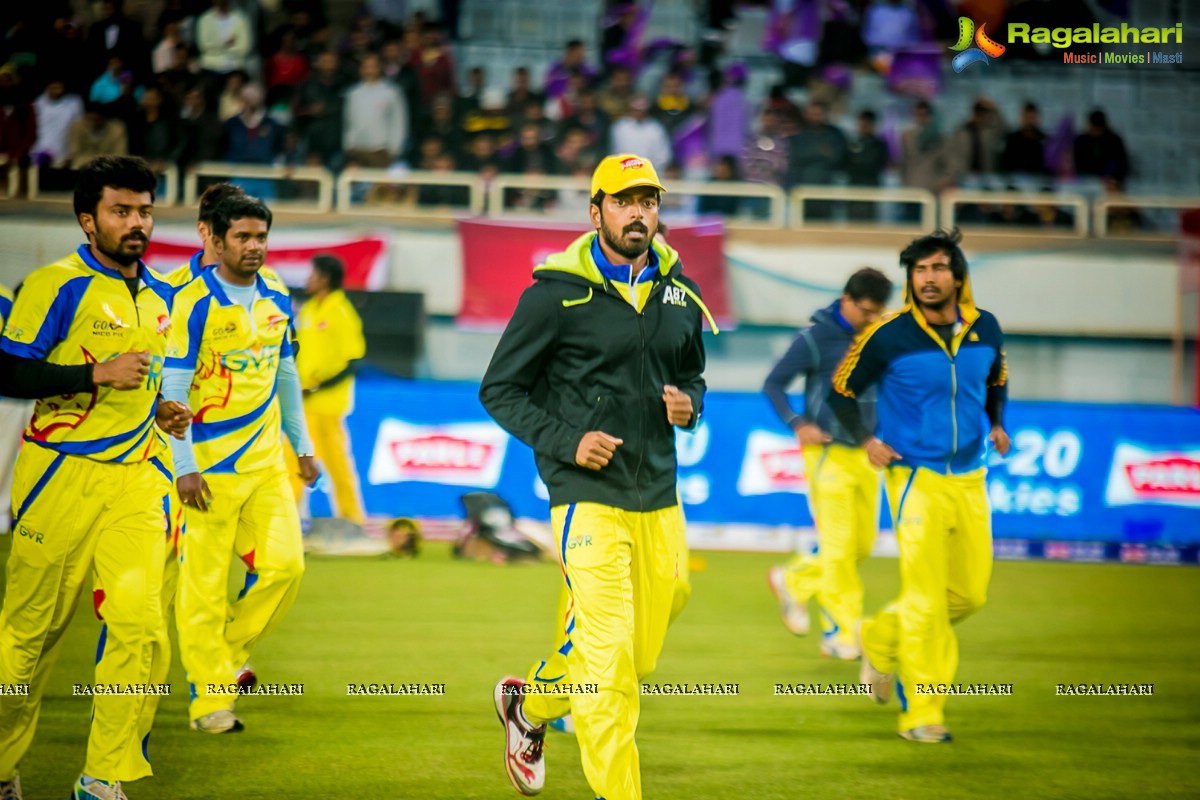 Ranchi - CCL4: Bhojpuri Dabanggs Vs Chennai Rhinos (Set 2)