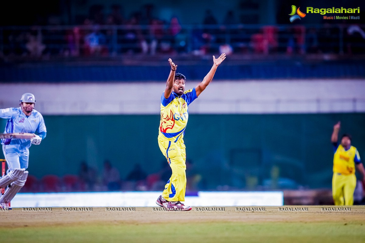 Ranchi - CCL4: Bhojpuri Dabanggs Vs Chennai Rhinos (Set 2)