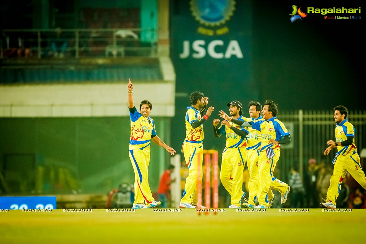 Ranchi - CCL4: Bhojpuri Dabanggs Vs Chennai Rhinos (Set 2)