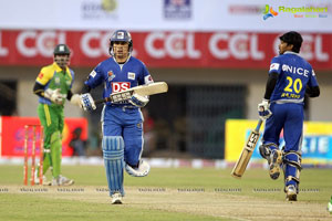 CCL4 Karnataka Bulldozers vs Kerala Stirkers Final