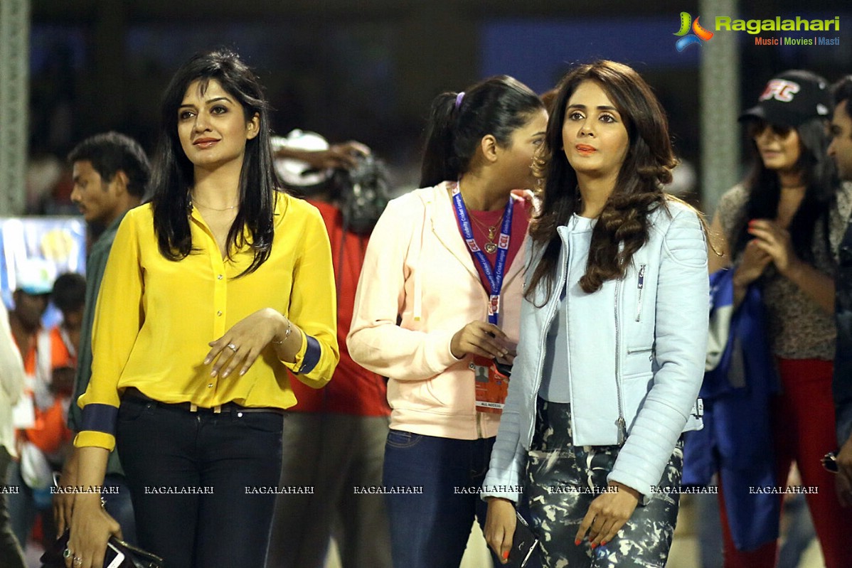 CCL4 Karnataka Bulldozers vs Kerala Strikers Finals