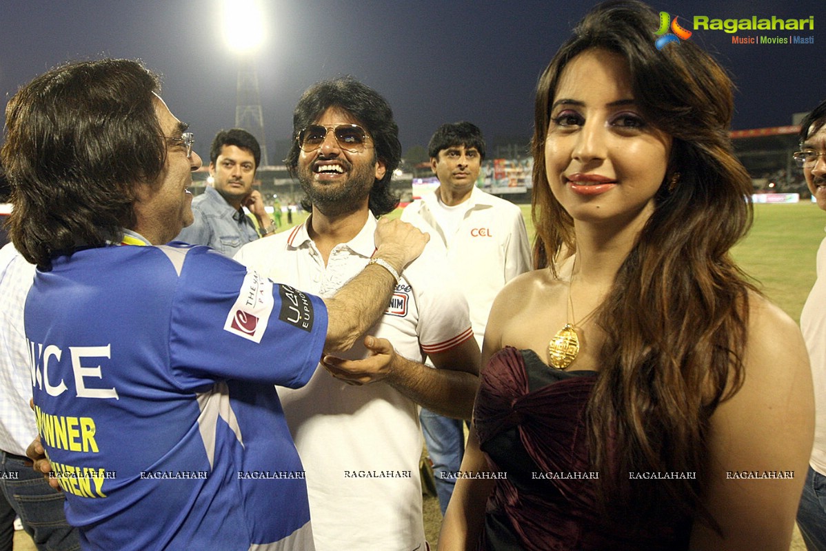 CCL4 Karnataka Bulldozers vs Kerala Strikers Finals