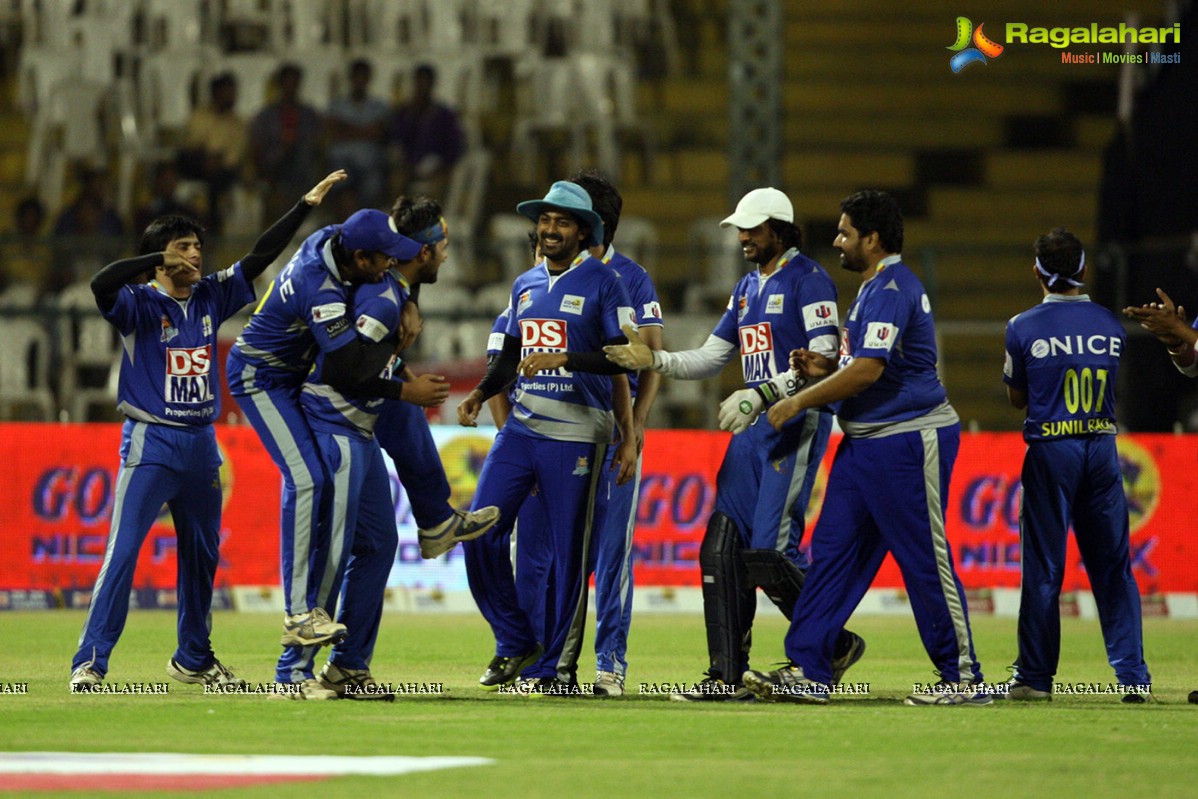 CCL4 Karnataka Bulldozers vs Kerala Strikers Finals