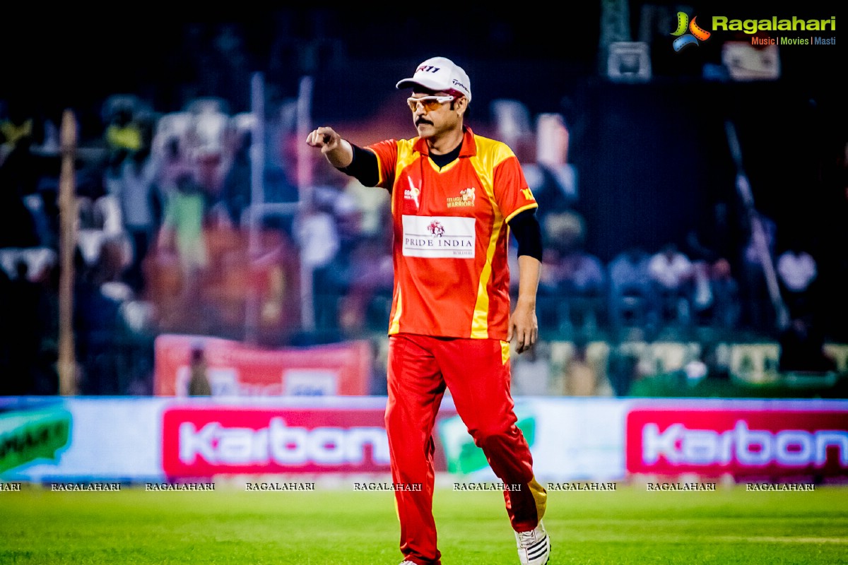 CCL 4: Telugu Warriors Vs Karnataka Bulldozers (Set 3)