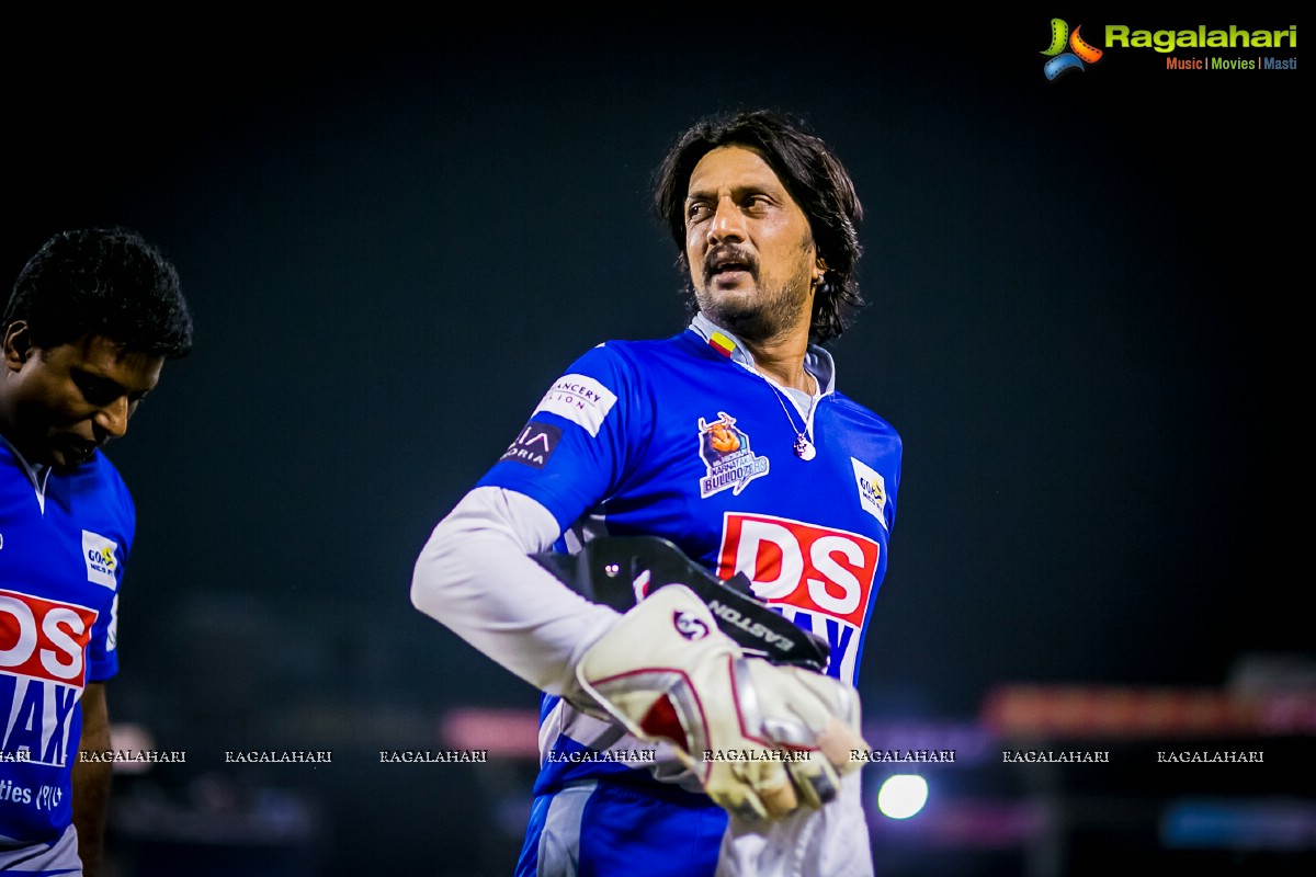 CCL 4: Telugu Warriors Vs Karnataka Bulldozers (Set 3)