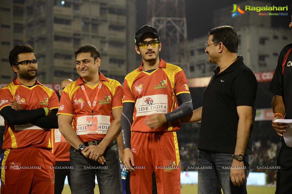 CCL4: Telugu Warriors Vs Karnataka Bulldozers (Set 1)