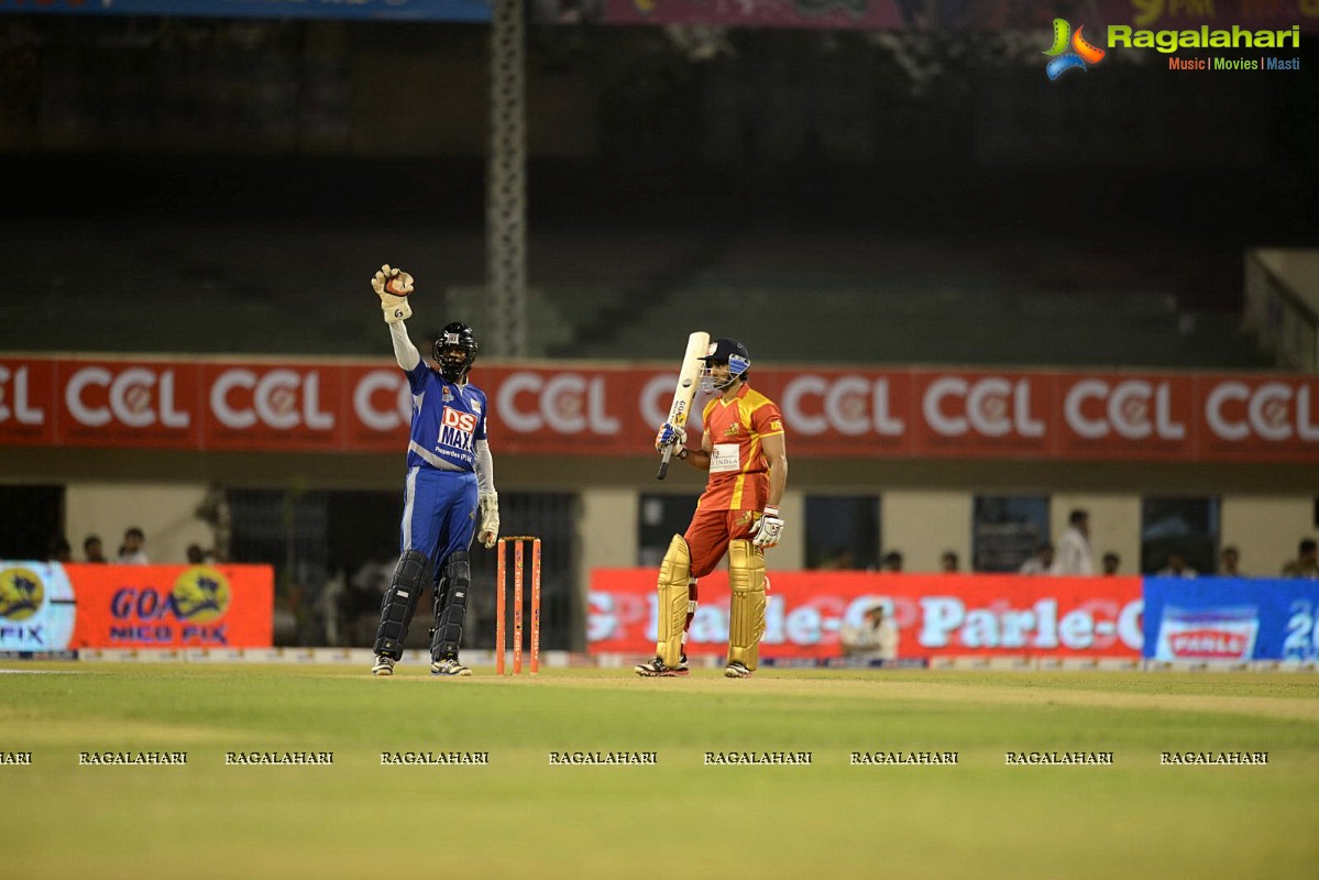 CCL4: Telugu Warriors Vs Karnataka Bulldozers (Set 1)