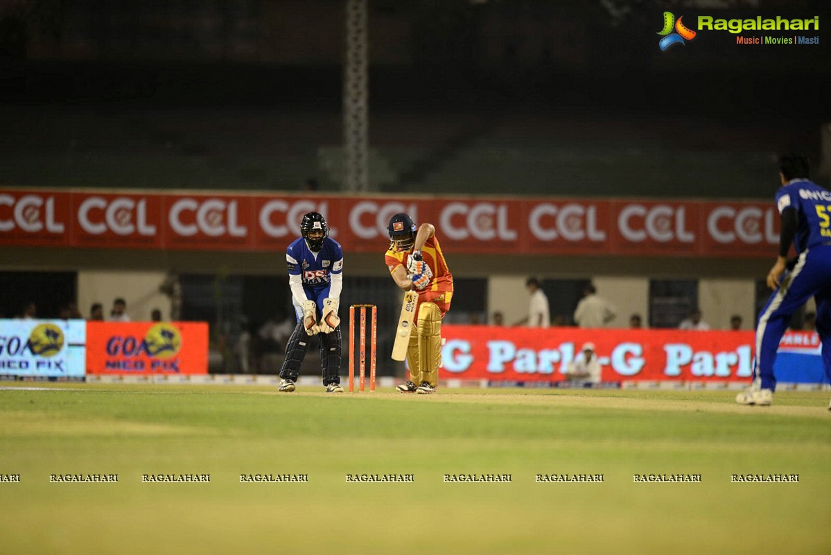 CCL4: Telugu Warriors Vs Karnataka Bulldozers (Set 1)