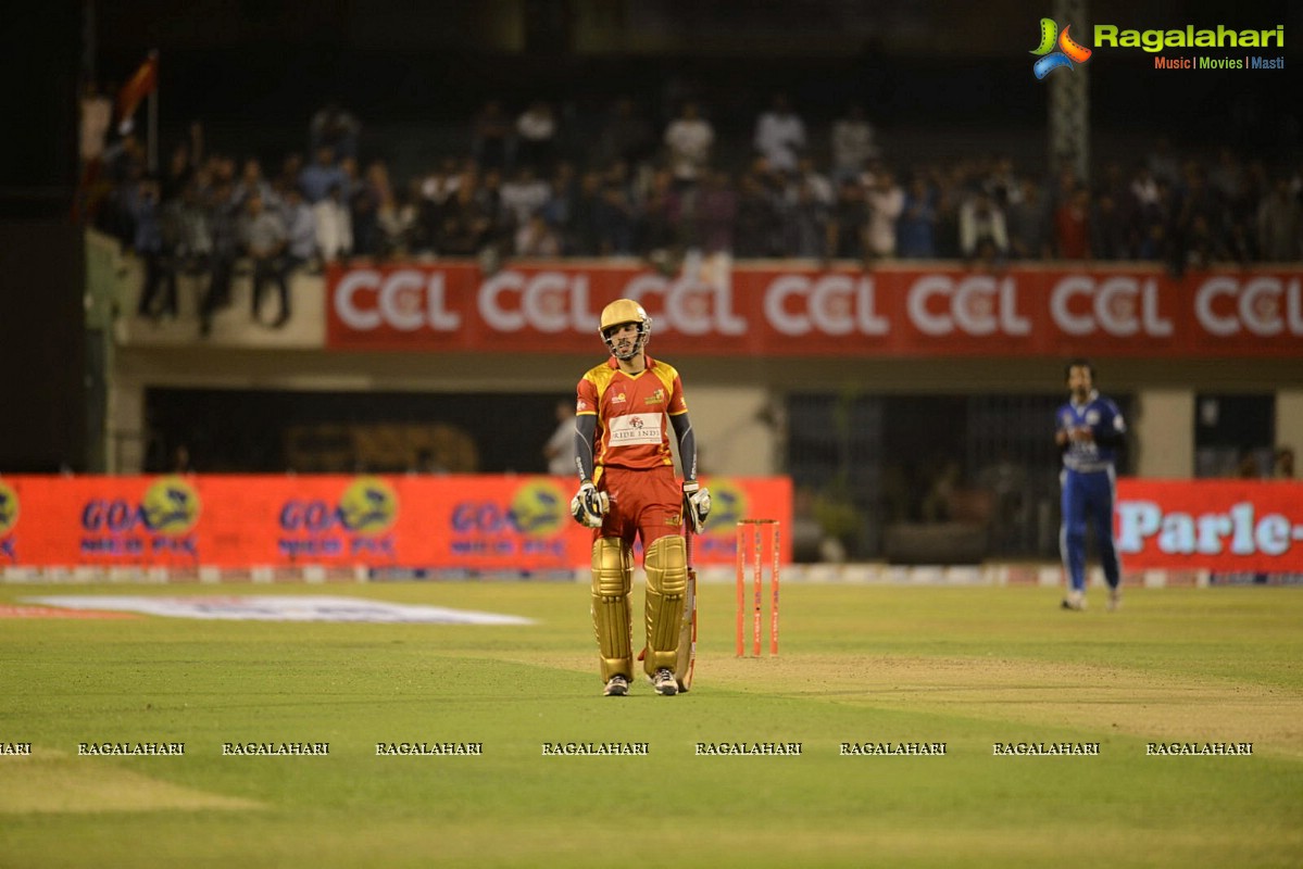 CCL4: Telugu Warriors Vs Karnataka Bulldozers (Set 1)