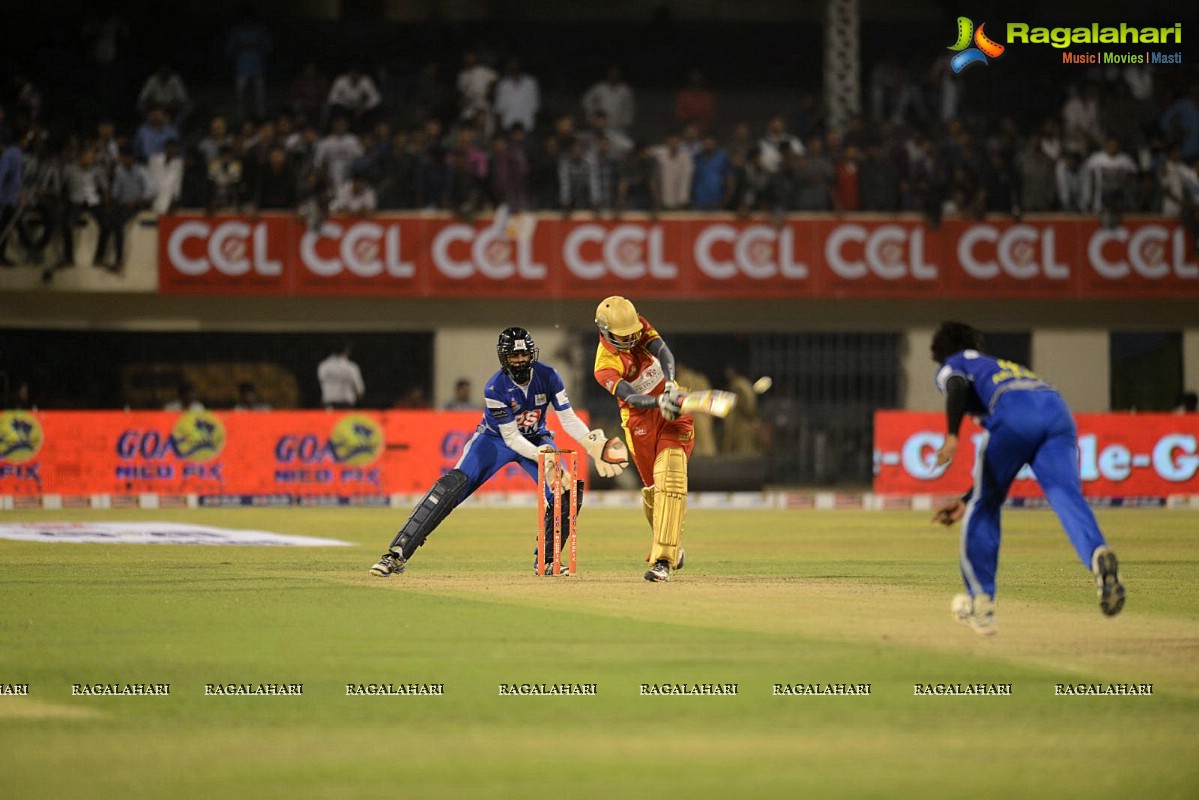 CCL4: Telugu Warriors Vs Karnataka Bulldozers (Set 1)