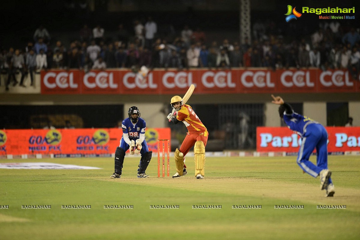 CCL4: Telugu Warriors Vs Karnataka Bulldozers (Set 1)