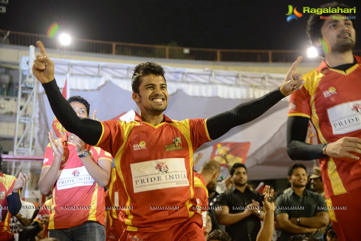 CCL4: Telugu Warriors Vs Karnataka Bulldozers (Set 1)