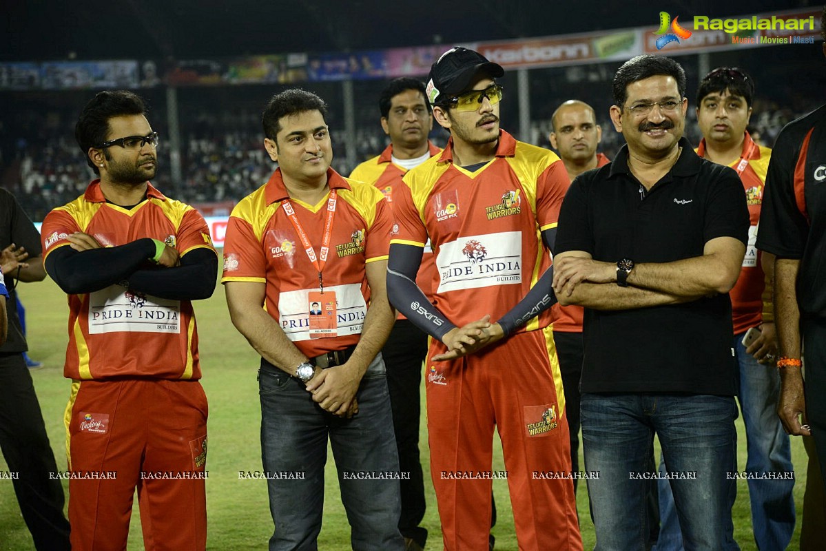 CCL4: Telugu Warriors Vs Karnataka Bulldozers (Set 1)