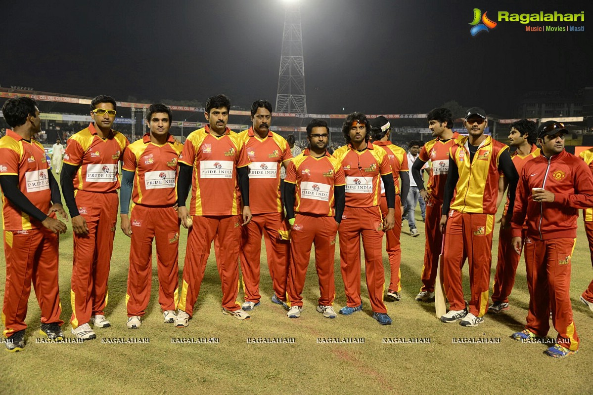 CCL4: Telugu Warriors Vs Karnataka Bulldozers (Set 1)