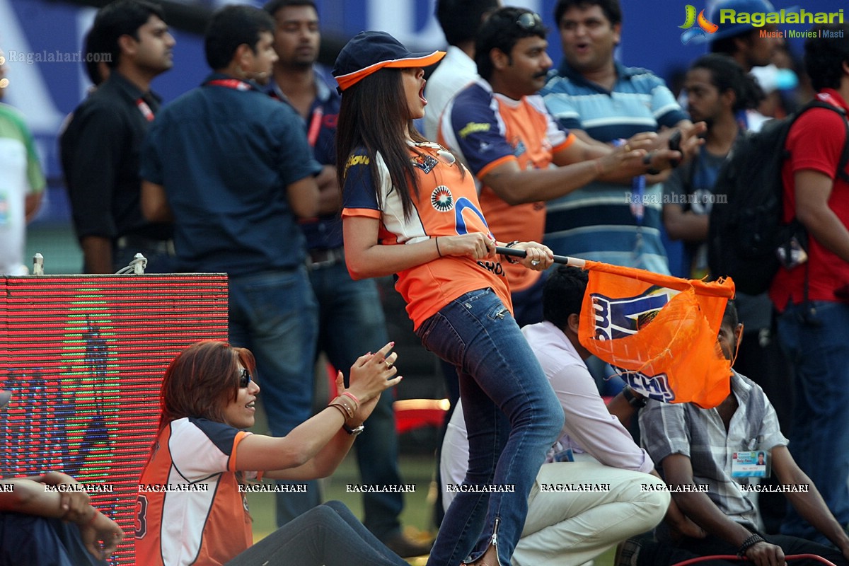 CCL4: Karnataka Bulldozers Vs Veer Marathi