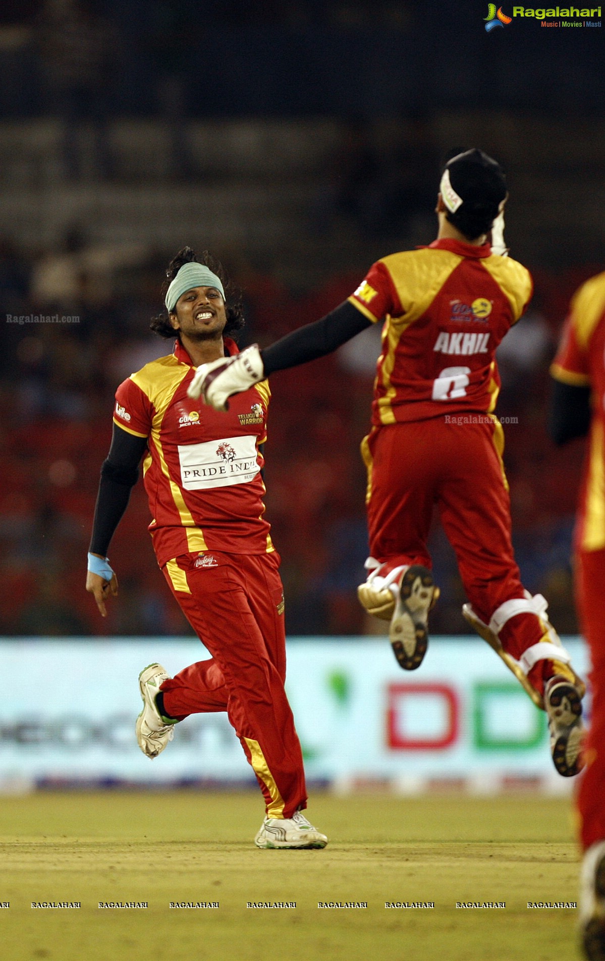 CCL 4: Telugu Warriors Vs Bhojpuri Dabanggs