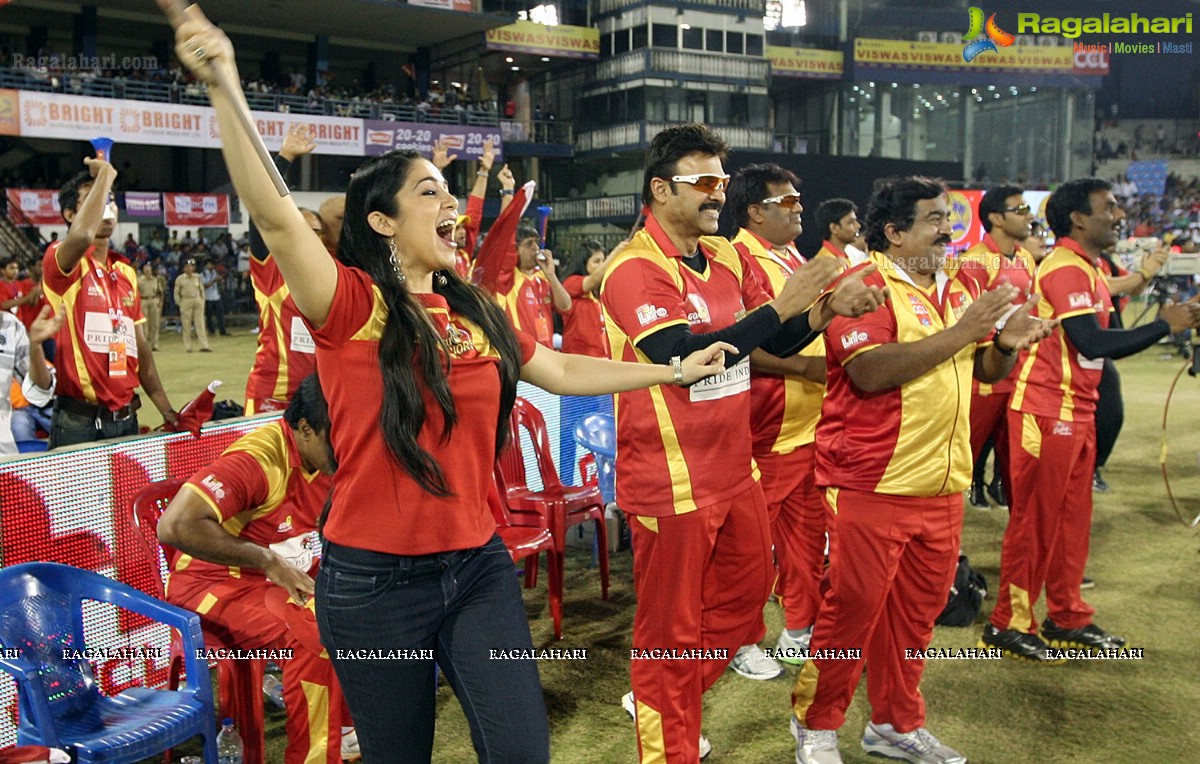 CCL 4: Telugu Warriors Vs Bhojpuri Dabanggs