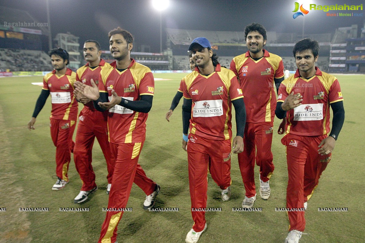 CCL 4: Telugu Warriors Vs Bhojpuri Dabanggs