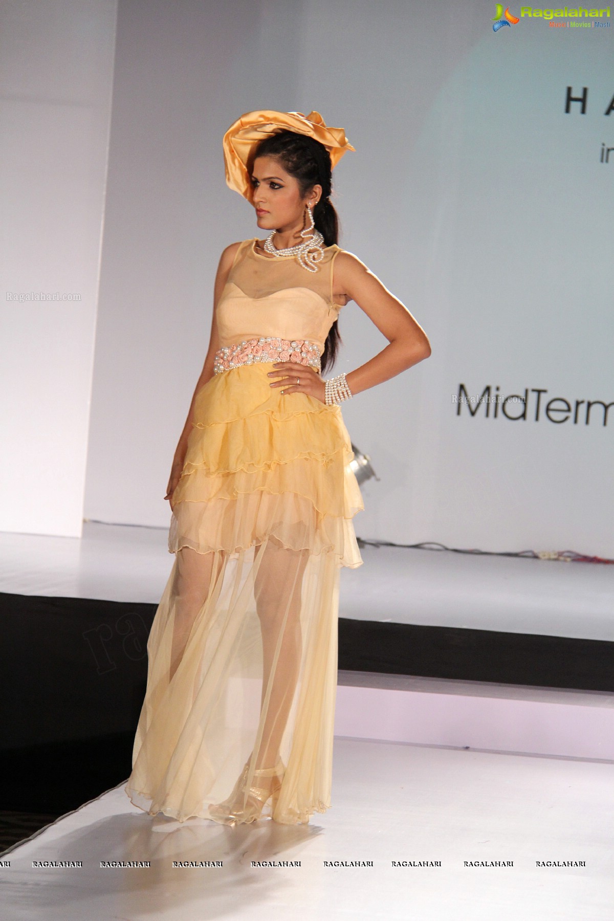 Hamstech Midterm Fashion Show 2014