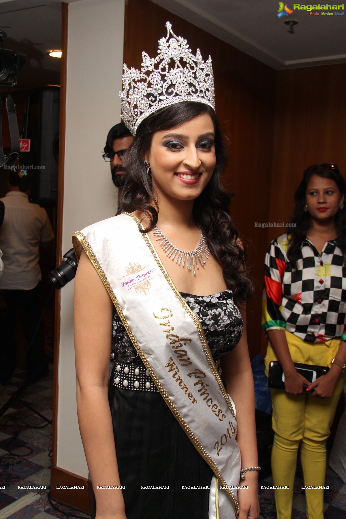 Indian Princess Winner 2014 Chandni Sharma Press Meet