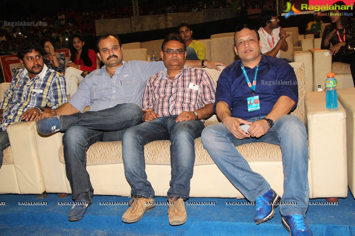 CCL4 Karnataka Bulldozers vs Mumbai Heros Semifinal Exclusive Photos