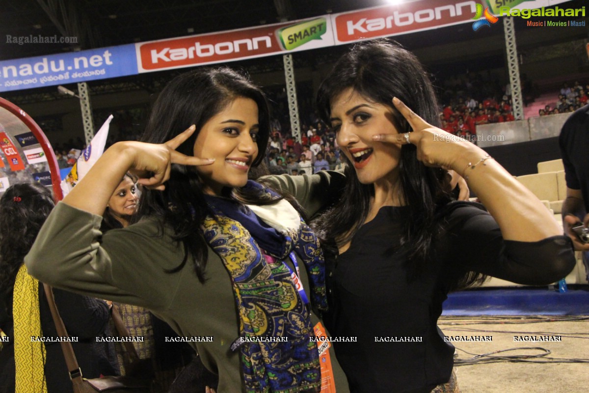 CCL4 Karnataka Bulldozers vs Mumbai Heros Semifinal Exclusive Photos