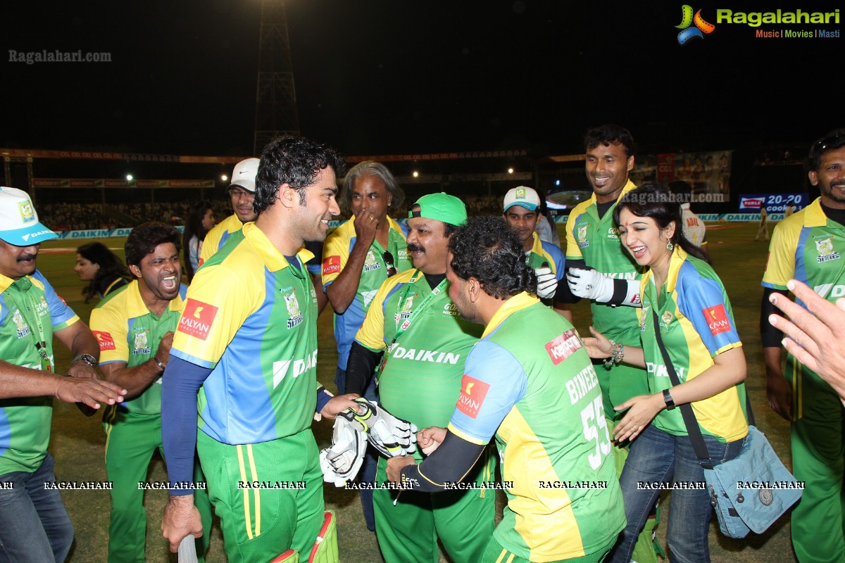 CCL4 Kerala Strikers vs Bojpuri Dabanggs Semifinal Exclusive Photos