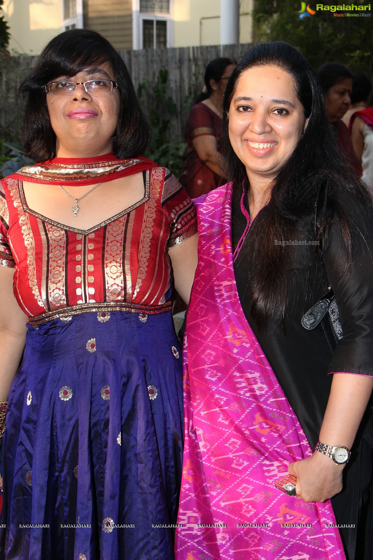 Kirron Kher Unveils Gaurang Shah's Heritage Summer Collection 2014